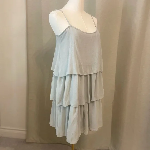 H&M Flowy Dress - Picture 2 of 6